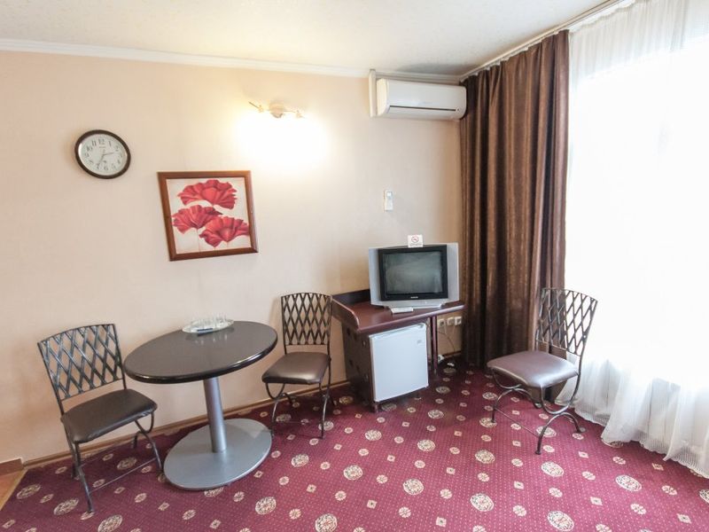 Hotel Photo 10