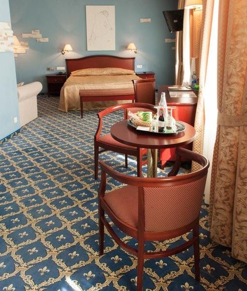 Бизнес-Отель Old Estate Hotel & SPA