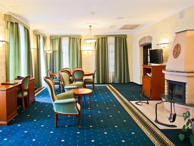 Бизнес-Отель Old Estate Hotel & SPA