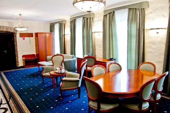 Бизнес-Отель Old Estate Hotel & SPA