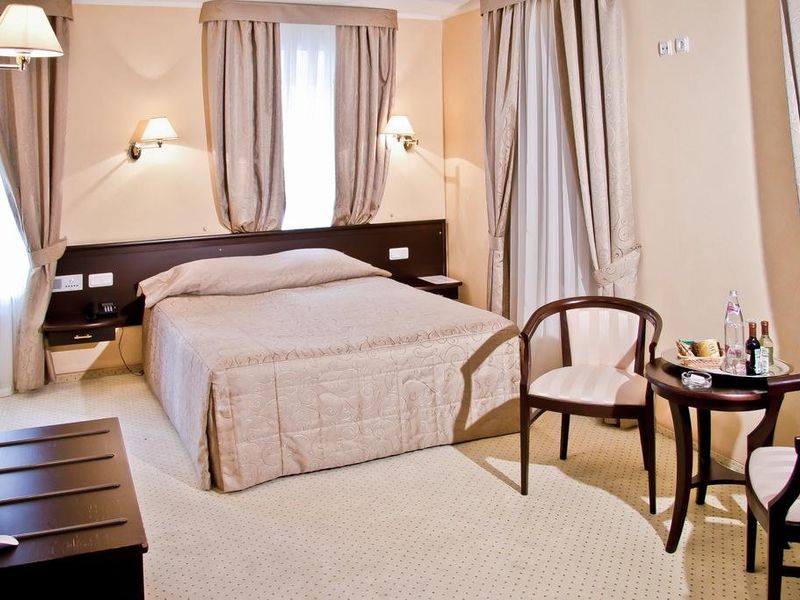 Бизнес-Отель Old Estate Hotel & SPA