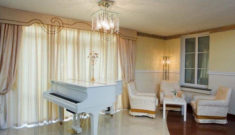 Бизнес-Отель Old Estate Hotel & SPA