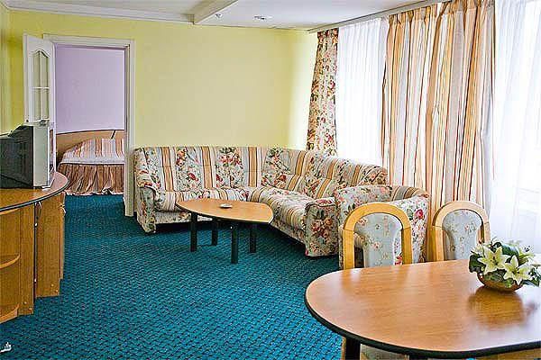 Hotel Photo 10