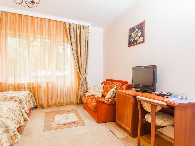Hotel Photo 6