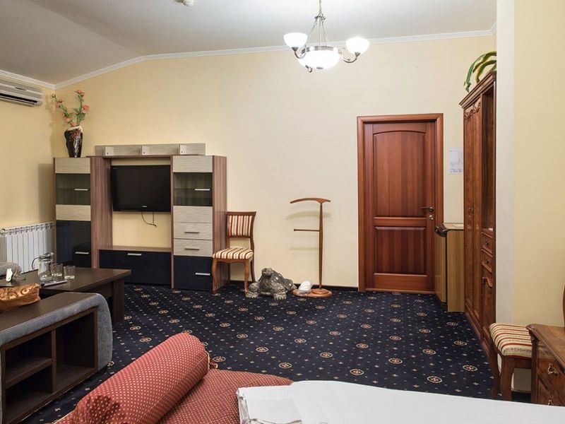 Hotel Photo 6