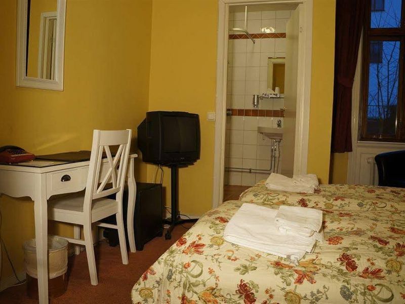 Hotel Photo 1