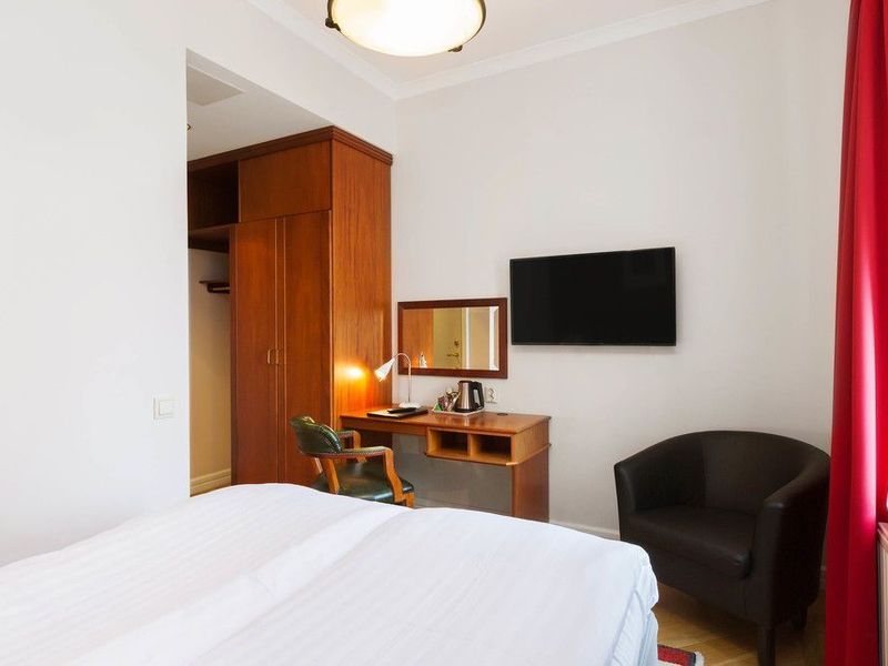 Hotel Photo 5