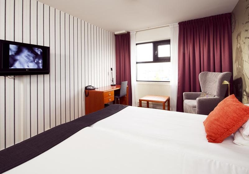 Hotel Photo 1