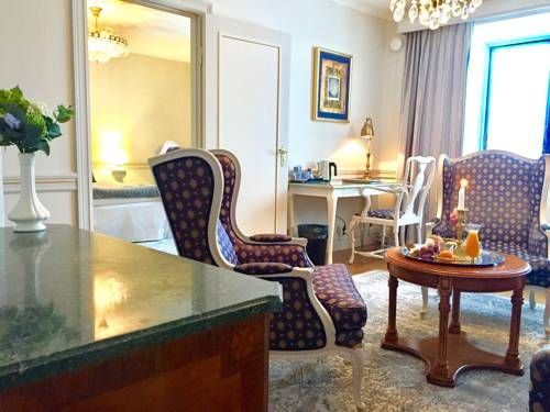Hotel Photo 9