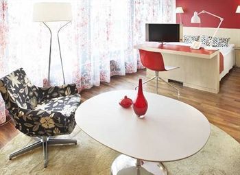 Hotel Photo 6