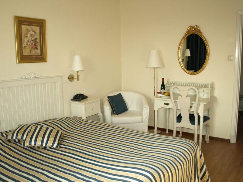 Hotel Photo 1