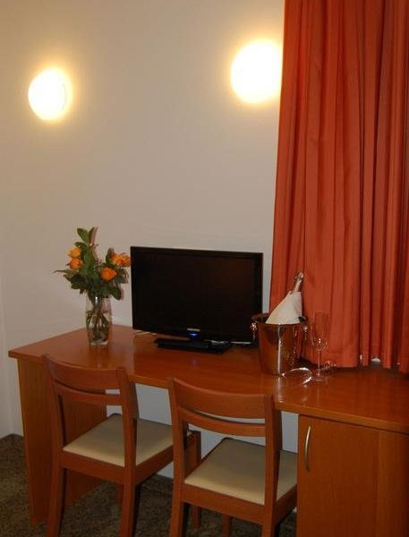 Hotel Photo 9