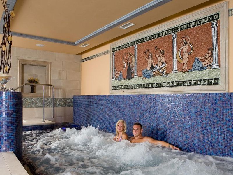 Hotel Photo 8