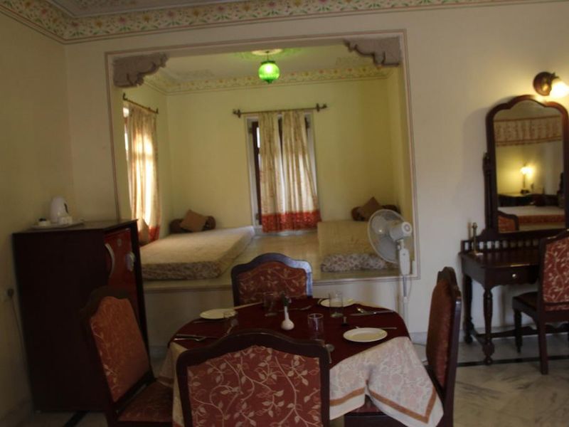 Hotel Photo 12