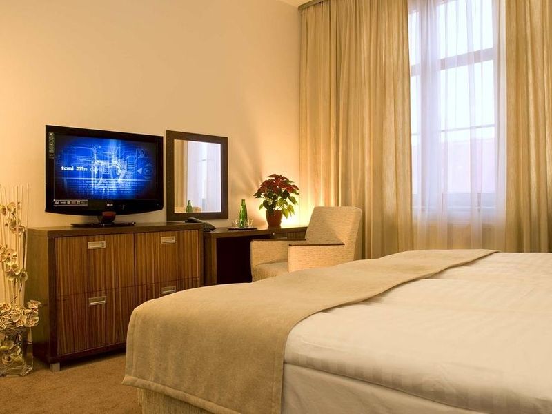 Hotel Photo 6