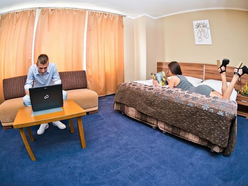 Hotel Photo 3