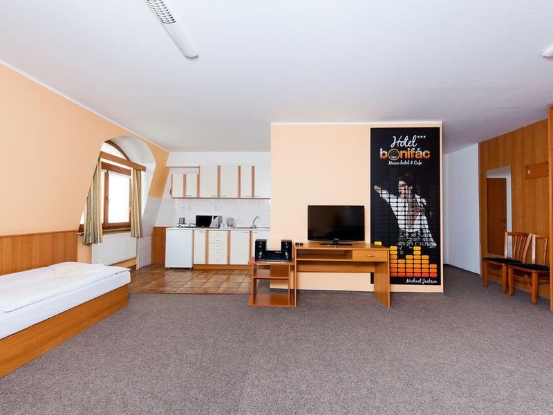 Hotel Photo 9