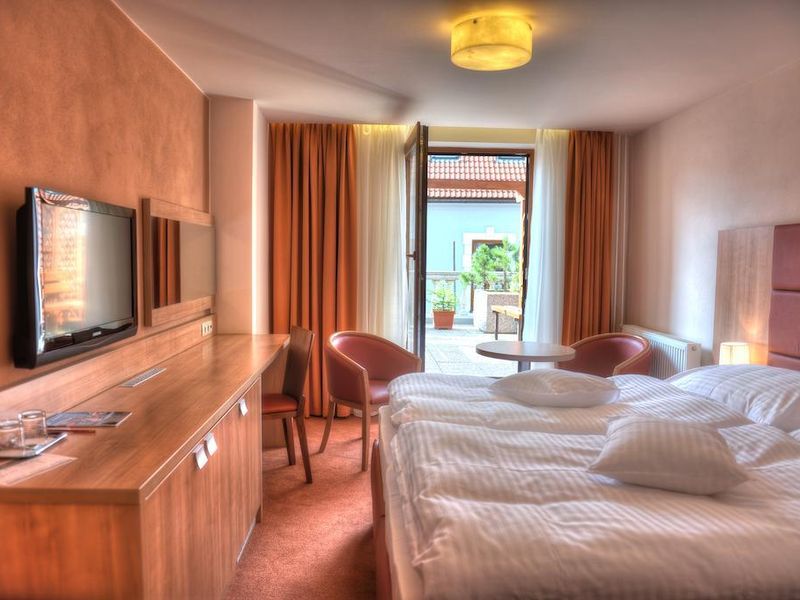 Hotel Photo 1