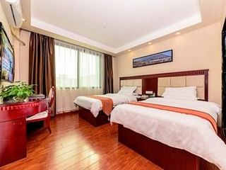 Фото отеля Greentree Inn Guangdong Airport Huaxi Road Express Hotel