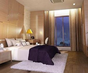 The Vertical Suite Bang Na Thailand