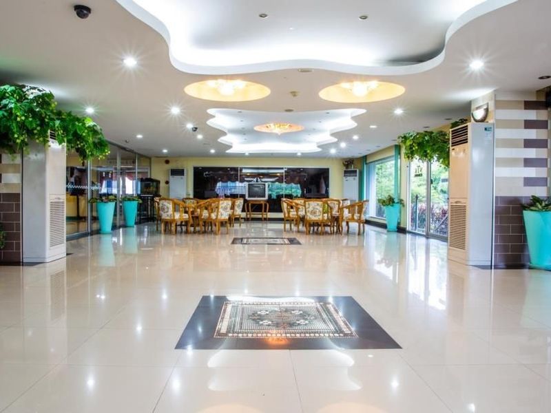 Hotel Photo 12