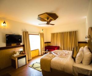 Hilltone Resorts Manali India