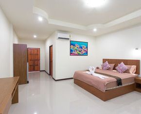 NearBy Hotel