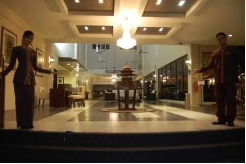 Hotel Photo 12