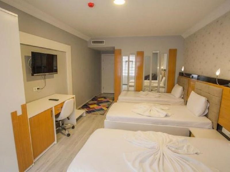 Hotel Photo 1