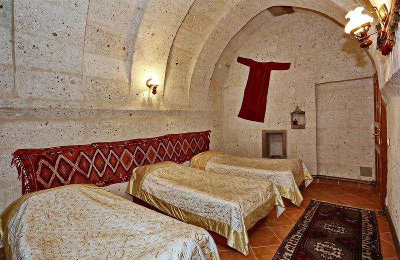 Anatolia Raymonde Cave House