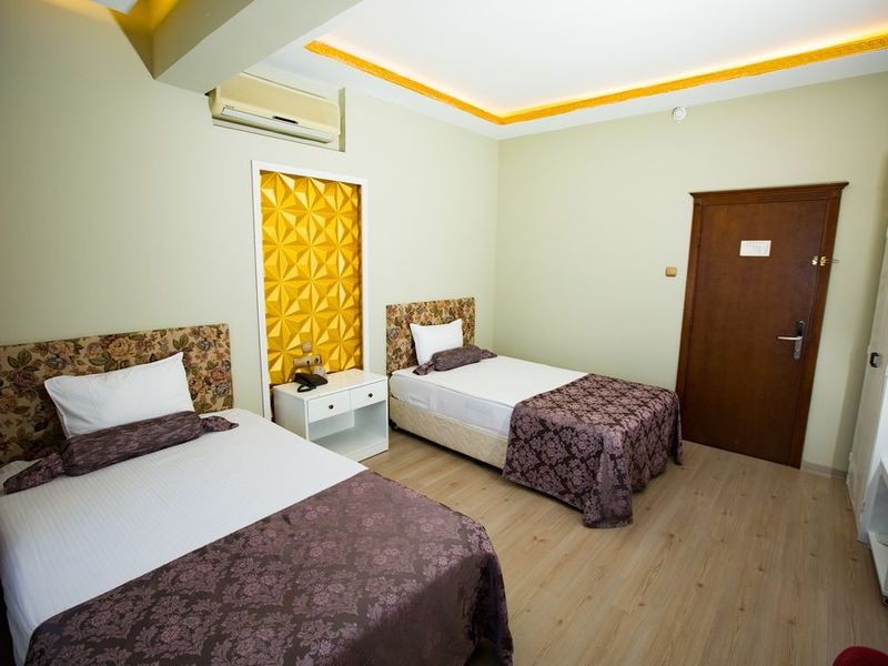 Hotel Photo 1