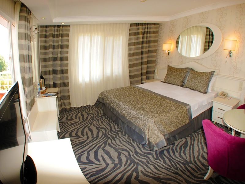 Hotel Photo 1