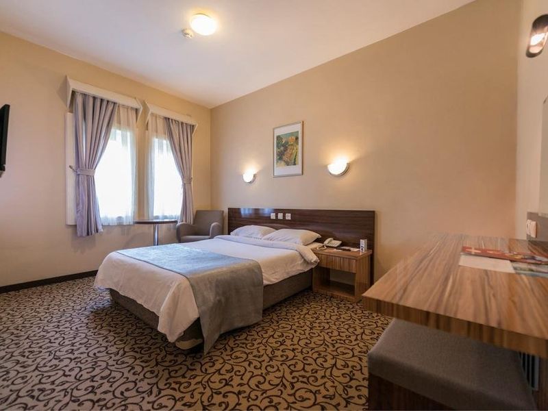 Hotel Photo 1