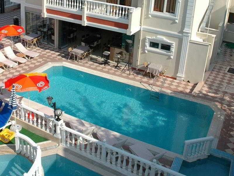 Hotel Photo 12