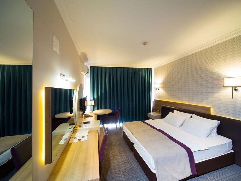 Hotel Photo 1