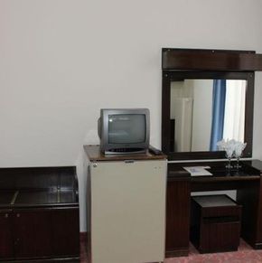 NearBy Hotel