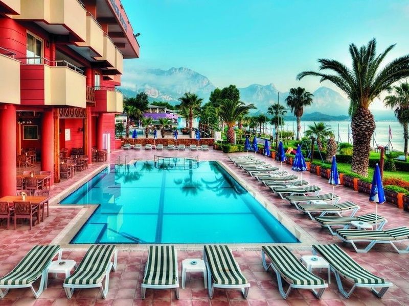 Hotel Photo 1