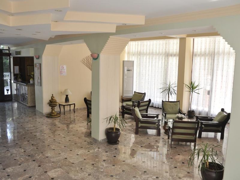 Hotel Photo 12