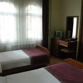 NearBy Hotel