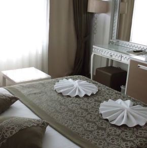 NearBy Hotel