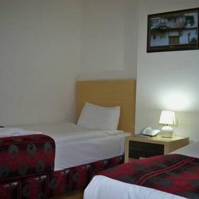 NearBy Hotel