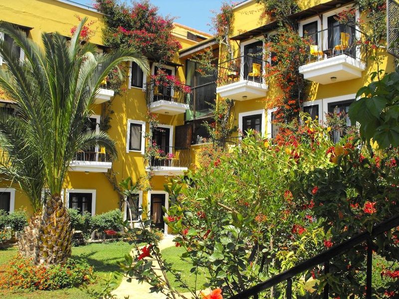 Hotel Photo 1