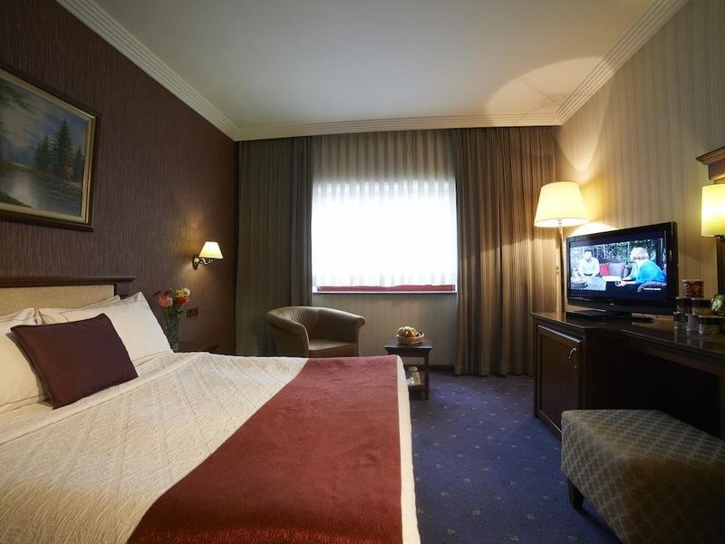 Hotel Photo 1