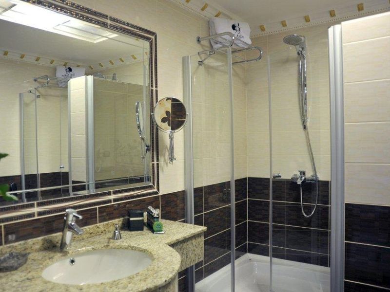 Hotel Photo 12