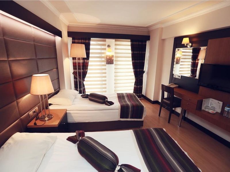 Hotel Photo 1