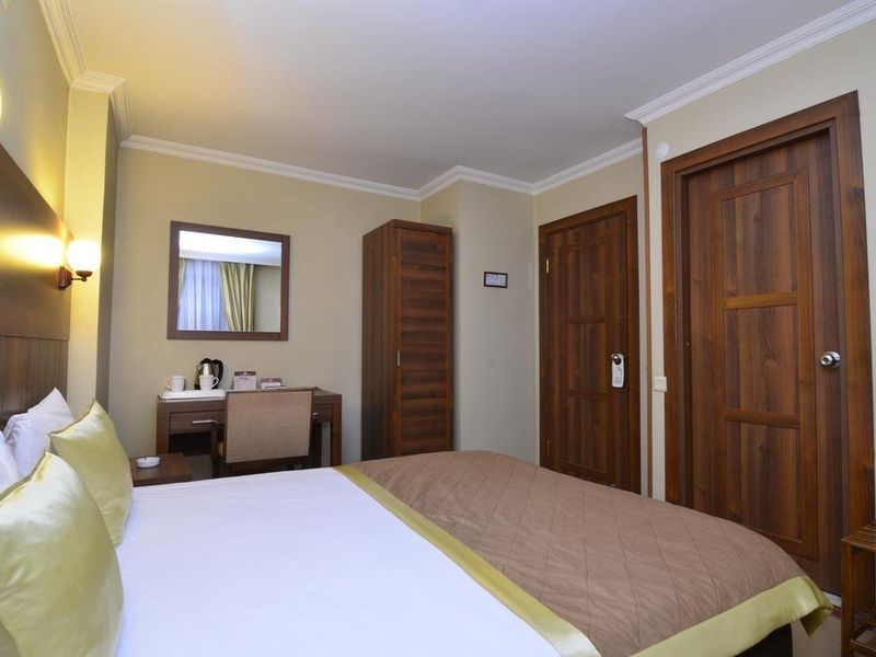 Hotel Photo 8