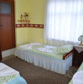 NearBy Hotel