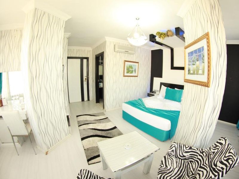 Hotel Photo 1