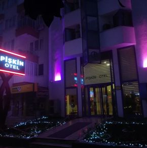 NearBy Hotel