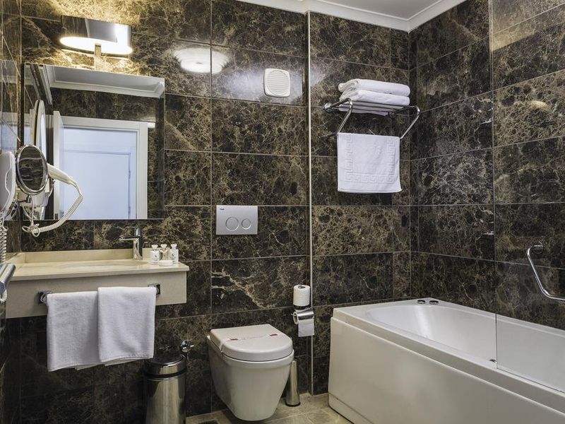 Hotel Photo 9